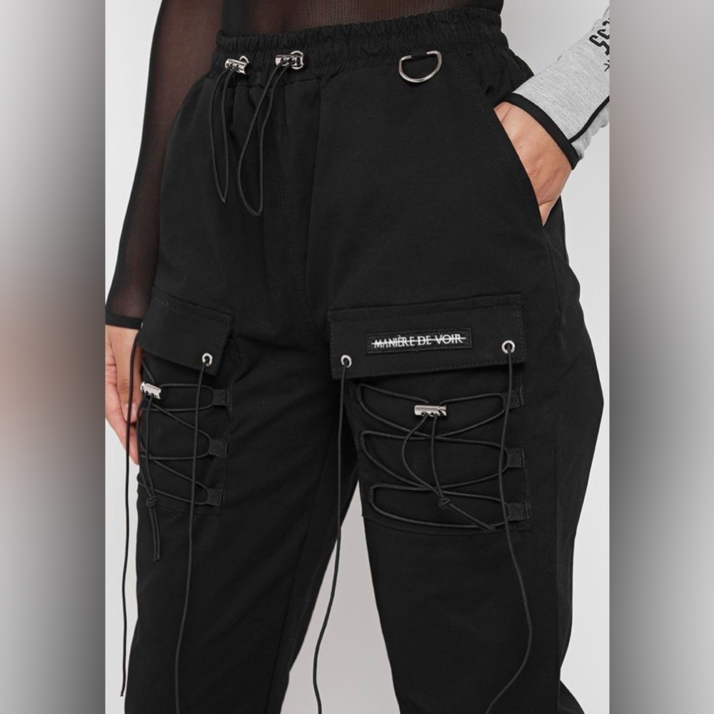 Manière De Voir Black Bungee Cord Lace-Up Cargo Jogger Pants Size 8 NWT - Picture 3 of 11